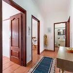 公寓 Peaceful 1 Bdr W/ Balcony By Lovelystay